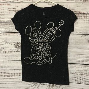 Women Mickey and Minnie shirt size small